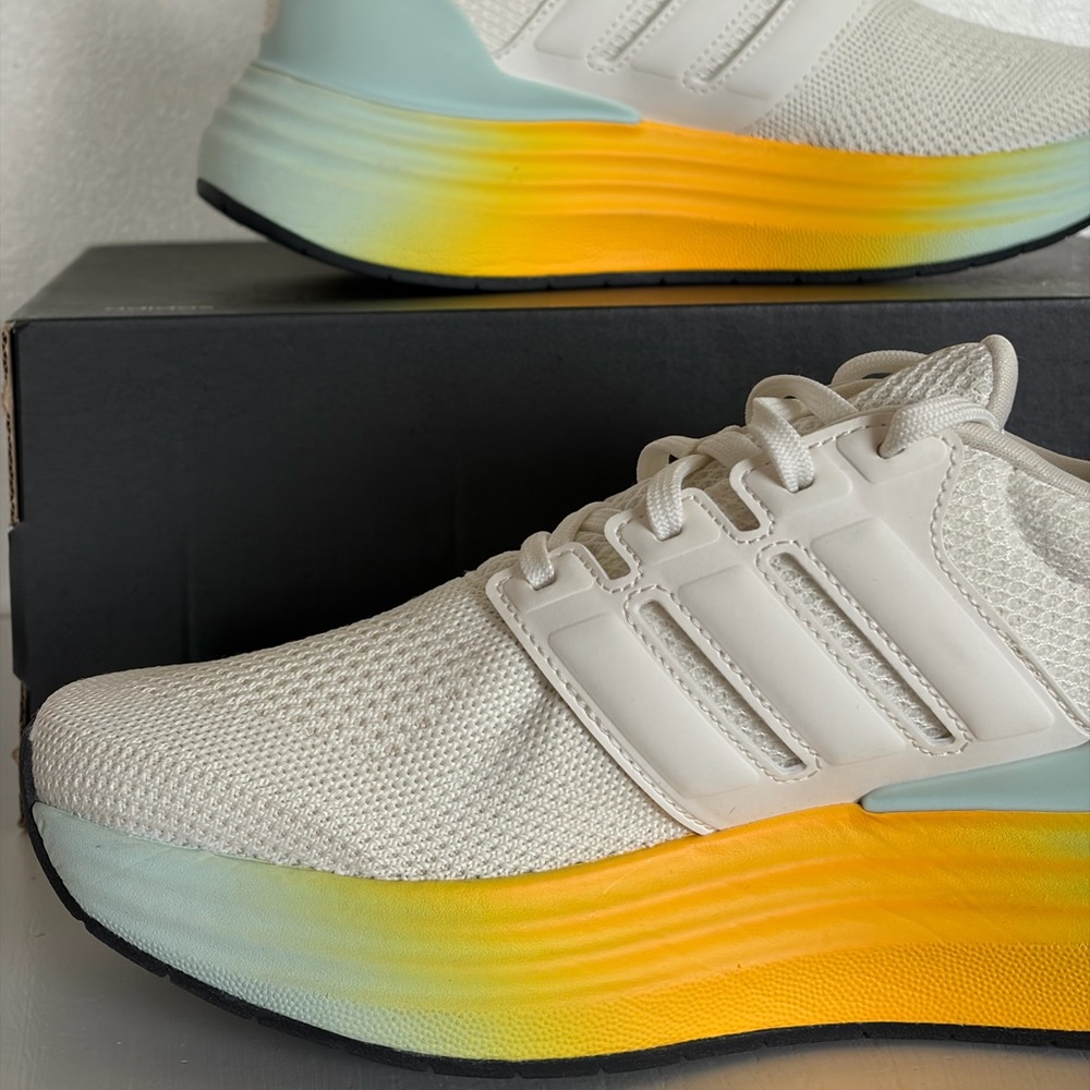 Adidas Ultradream Bold Running Shoes - Cloud White/Yellow Gradient - Women's 6.5 - Picture 3 of 14
